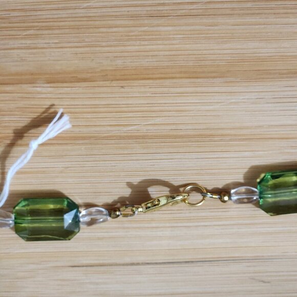 Hand Crafted Necklace Christmas Colors Beaded Red Green Clear Crystals and Gold - Picture 8 of 9